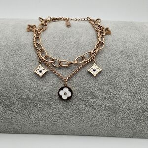 Elegant 18K Rose Gold Plated Stainless Steel Charm Bracelet, Clover/ Pearl White
